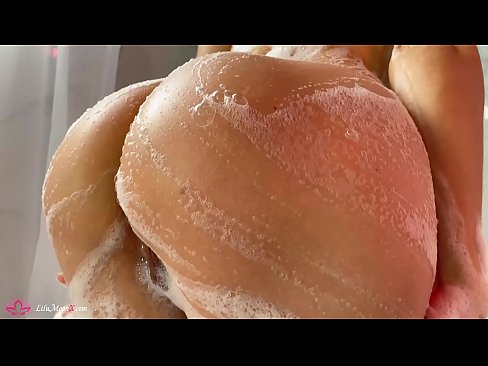 ❤️ Brunetka masturbuje kundičku s vibrátorom až do intenzívneho orgazmu v sprche ❌ Domáce porno na sk.dreamlandpassionjourney.ru ☑